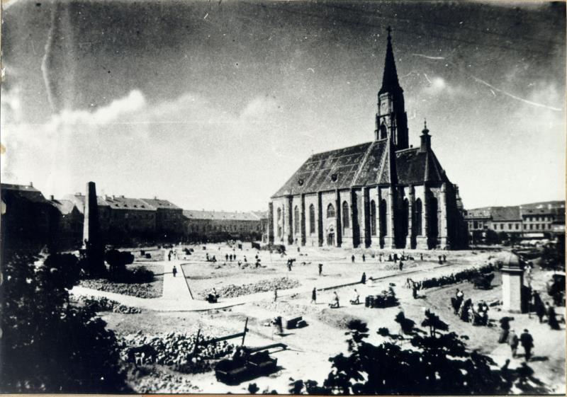 268117_10151454582147453_1293382872_n