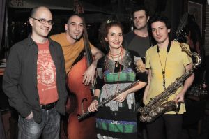 MUHA BAR  Luz Azul