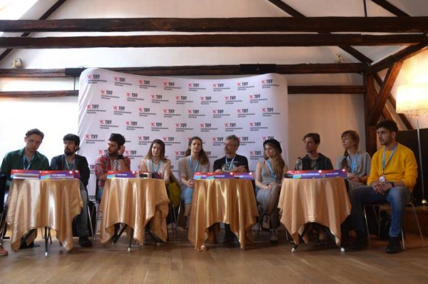 Cei 10 tineri actori. 