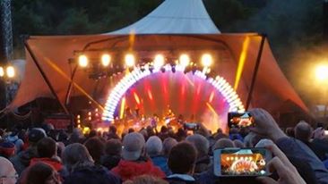 13474179_1110089765703299_1095003107_n