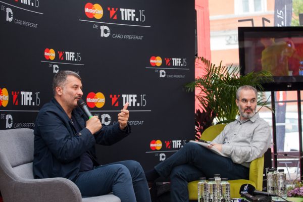Regizorul Cristi Puiu și jurnalistul Mihnea Măruță. 